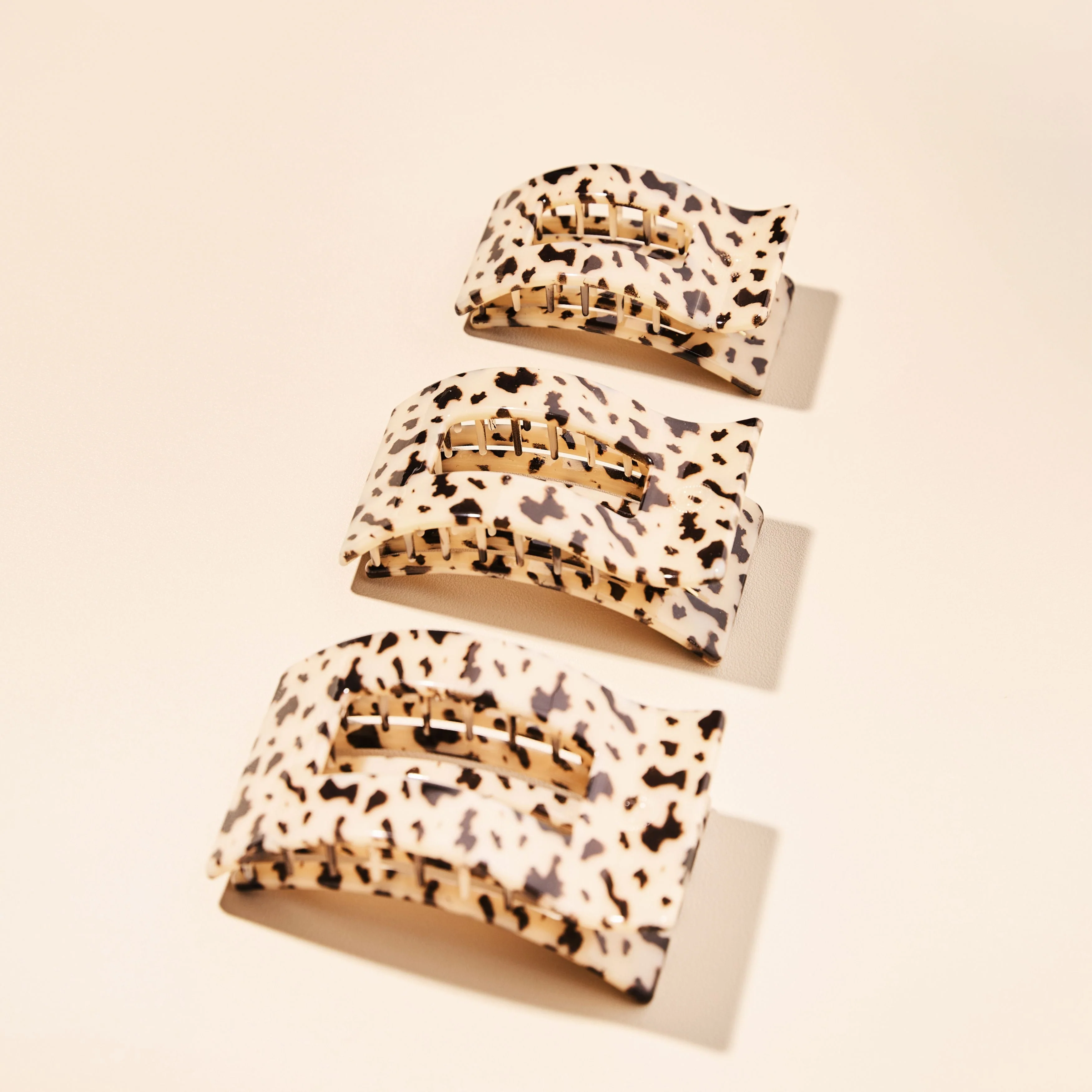 Blonde Tortoise Small Flat Rectangle Hair Clip - Image 5